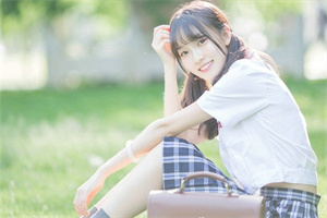 # Between Fame and Fortune: Famous Restaurants in Shanghai # Between Fame and Fortune: Famous Restaurants in Shanghai